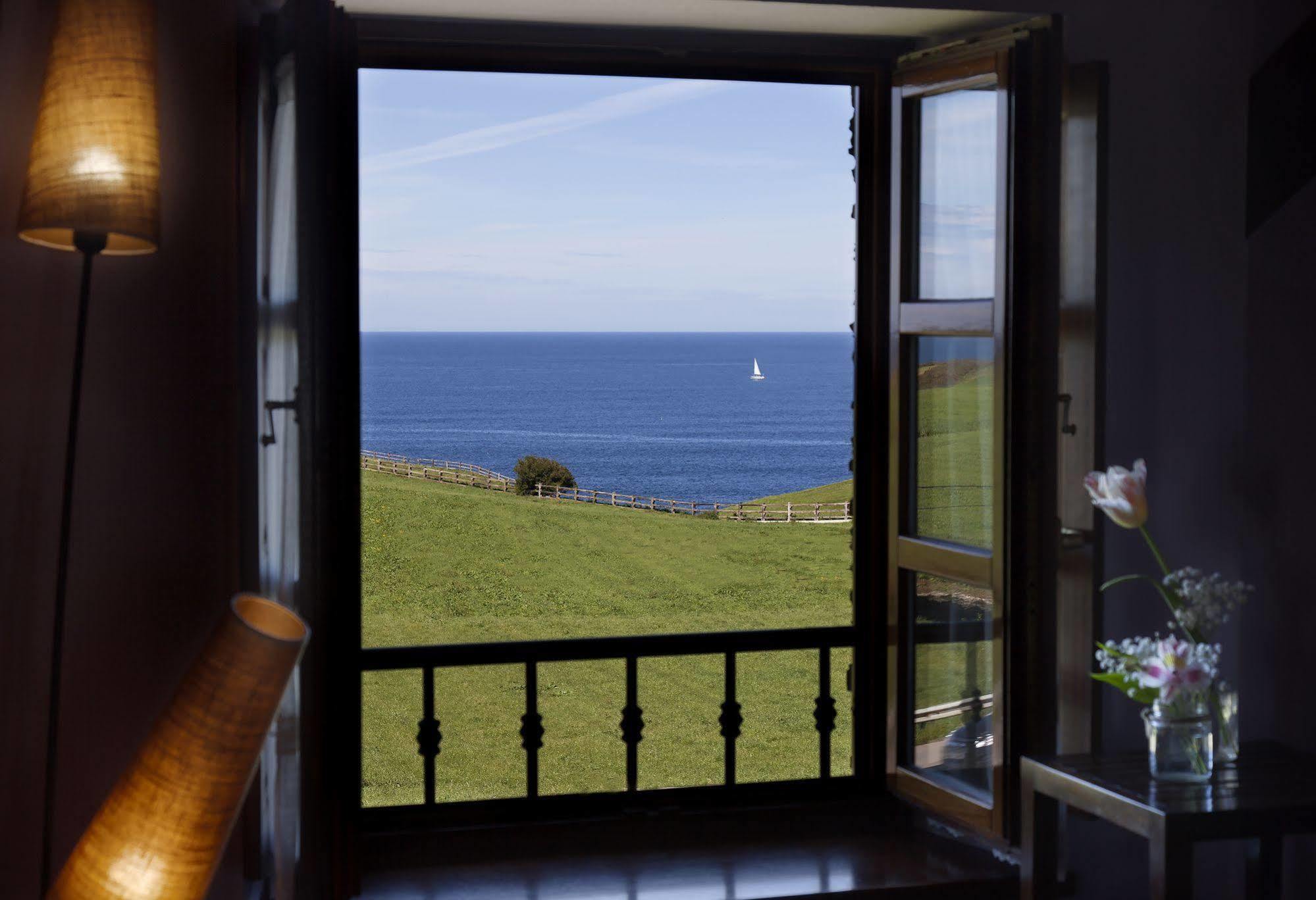 Hotel Pleamar Пуерто де Вега Екстериор снимка